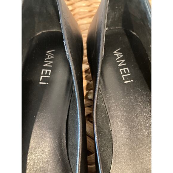 VANELi Black Leather & Snakeskin Cap-toe Flats Low Heel ~ Sz 8.5 ~ French Chic - Picture 8 of 8